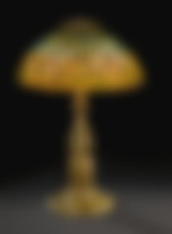 Vine Border Table Lamp (preview)