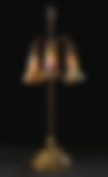 Three-light "Lily" Adjustable Table Lamp (preview)