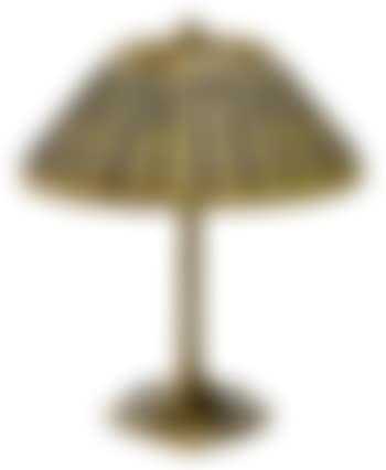 A Tiffany Studios Favrile glass and gilt bronze linenfold table lamp (preview)