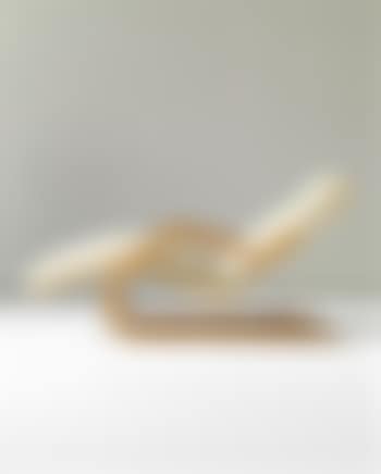 Cantilevered chaise longue, model no. 43 (preview)