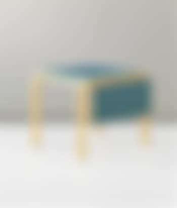 Rare extendable 'L-leg' table (preview)