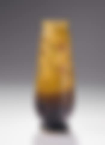 Vase Mit Orchideen Und Bienen (preview)