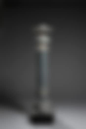 Totem monumental n°2, Flavia (preview)