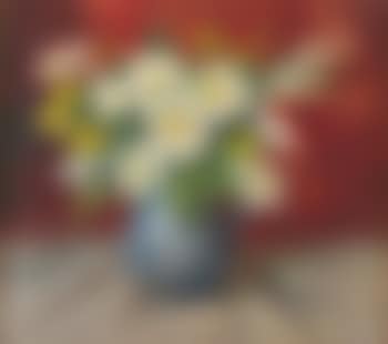 Frühlingsblumenstrauß mit Alpenblumen und Maiglöckchen in irdener Vase (preview)