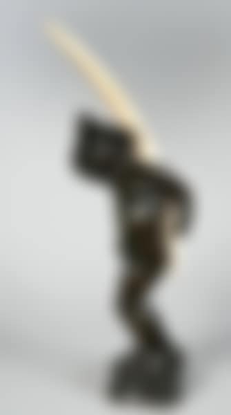 Putto portant une défense d'éléphant (preview)