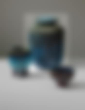 Large lidded 'Farsta' urn (preview)