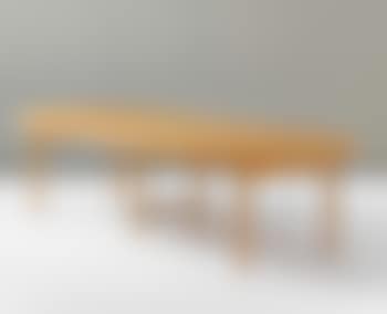 Early extendable dining table (preview)