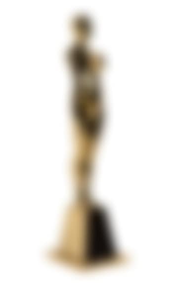 Standing figure #3 (preview)