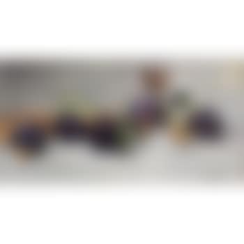 Prunes, raisins et verre d'eau (preview)