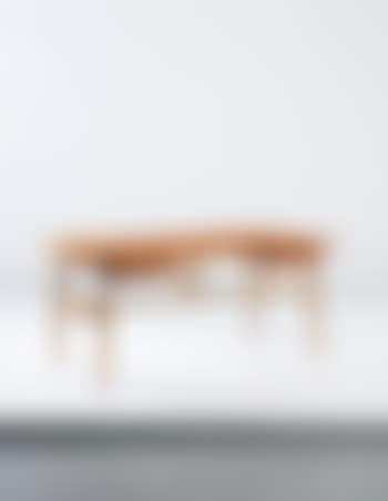 Wishbone desk (preview)