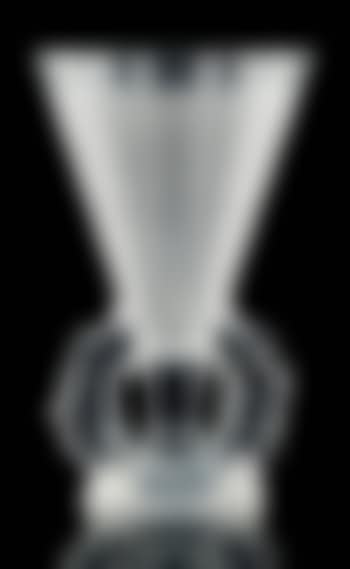 Vase 'Roitelets' en verre blanc moulé pressé taillé (preview)