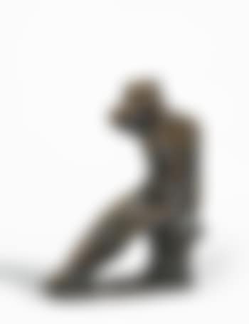 Jeune Fille Assise, Se Voilant Les Yeux (preview)