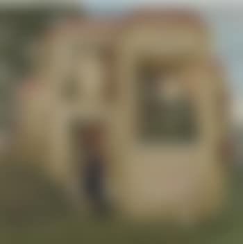 Man Going to Work (Hombre yendo a la oficina) (preview)