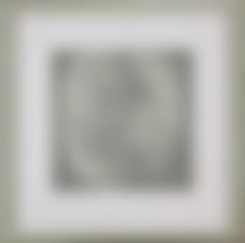 Impronta di volto in grigio (preview)