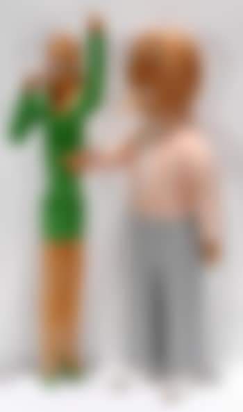 Large Couple (preview)