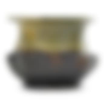 Cabinet vase with deep in-body twist (preview)