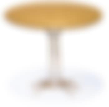 Table with Bird's Feet (preview)