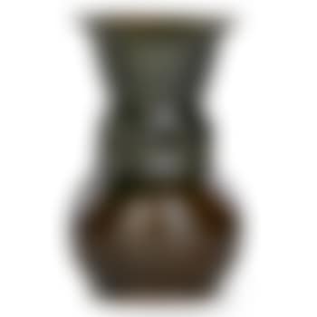Vase with in-body twist (preview)