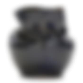 Vase with in-body twist (preview)