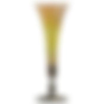 Gold pulled-feather vase (preview)