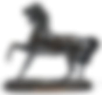 Cheval, l' antérieur gauche levé (preview)