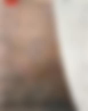 Rosso su spazio bruno tagliato (preview)