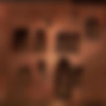The red wall (preview)