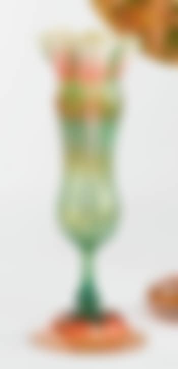 Flower Form Vase (preview)