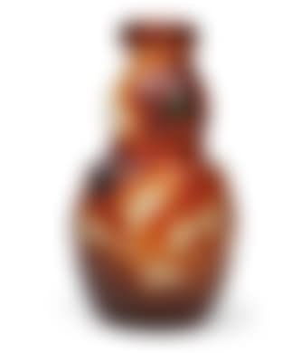 A vase decorated with chrysanthemums (preview)