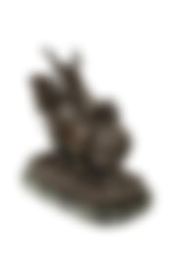 Rhinocéros attaqué par un tigre (preview)