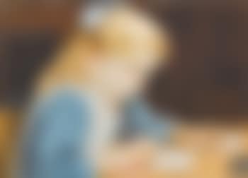 Mädchen bei den Hausaufgaben (preview)