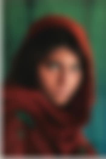 Sharbat Gula, Afghan Girl, Pakistan (preview)