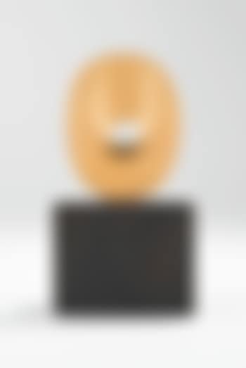 Upright Solitary Form (Amulet) (preview)