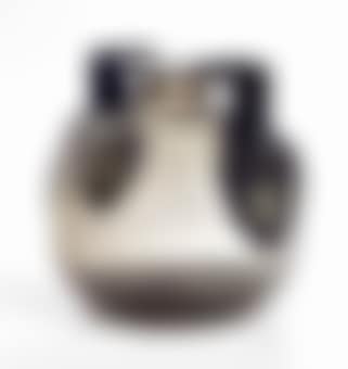 Cluny, a rare vase (preview)