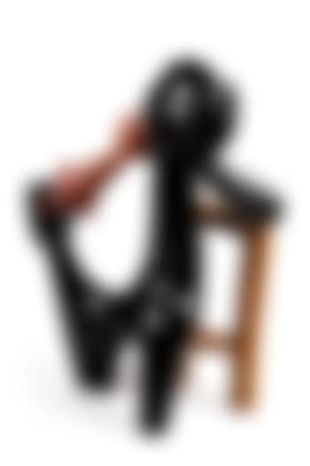 Petite fille à la chaise (preview)