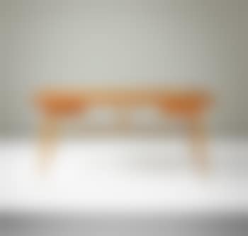 V' Desk (preview)