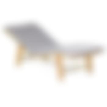 Listen to Me, chaise (preview)
