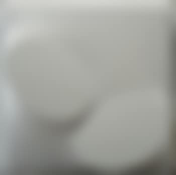 Due ovali bianchi (preview)
