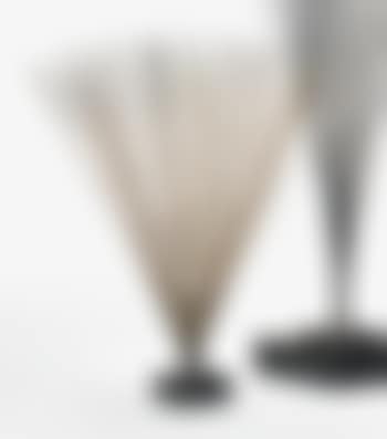 An Early Spray Sculpture (preview)