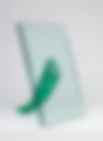 Etrangete sous un mur by Philippe Starck (preview)