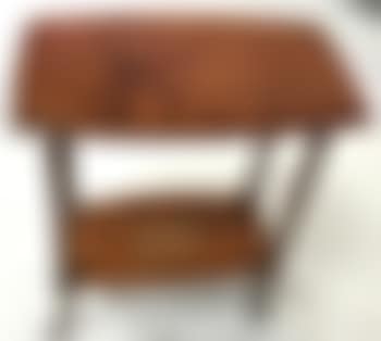 Petite table (preview)