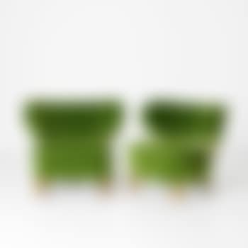 A pair of easy chairs (preview)