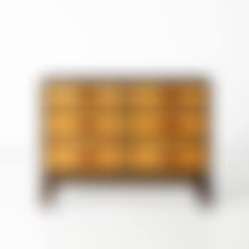 A chest of drawers (preview)