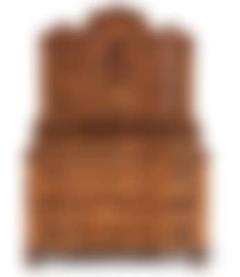 Originally 2nd half of the 18th century. A three-part bureau in softwood with walnut veneer and decorated with marquetry panels. The piece has twelve drawers with serpentine fronts (preview)