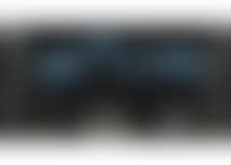 Table garnie sur fond de paysage (preview)