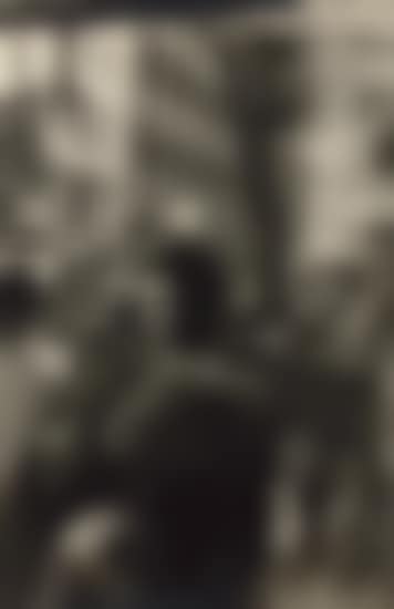 Girl in Fulton Street, New York (preview)