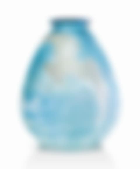 A RARE 'SEAGULL' VASE (preview)