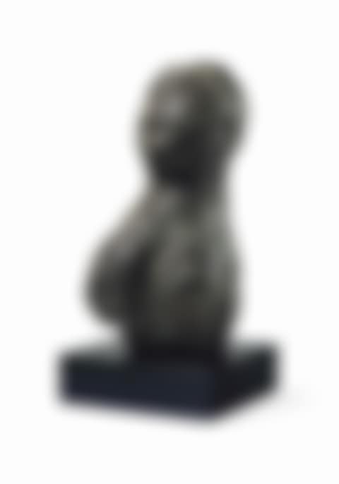 Buste aux seins (preview)