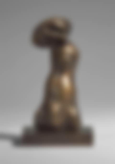 Bonnet Figure (preview)