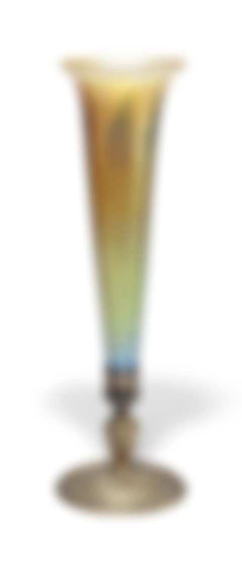 A TRUMPET VASE (preview)